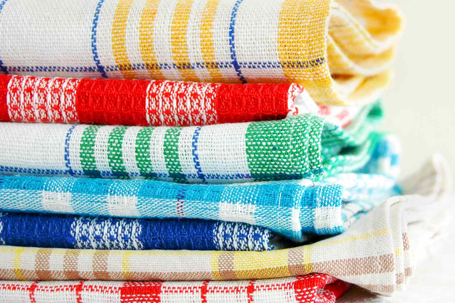 Le meilleur dissolvant de taches pour les draps de cuisine