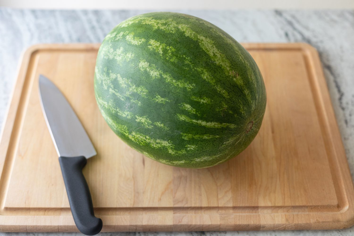 La méthode la plus simple pour couper une pastèque, selon un expert