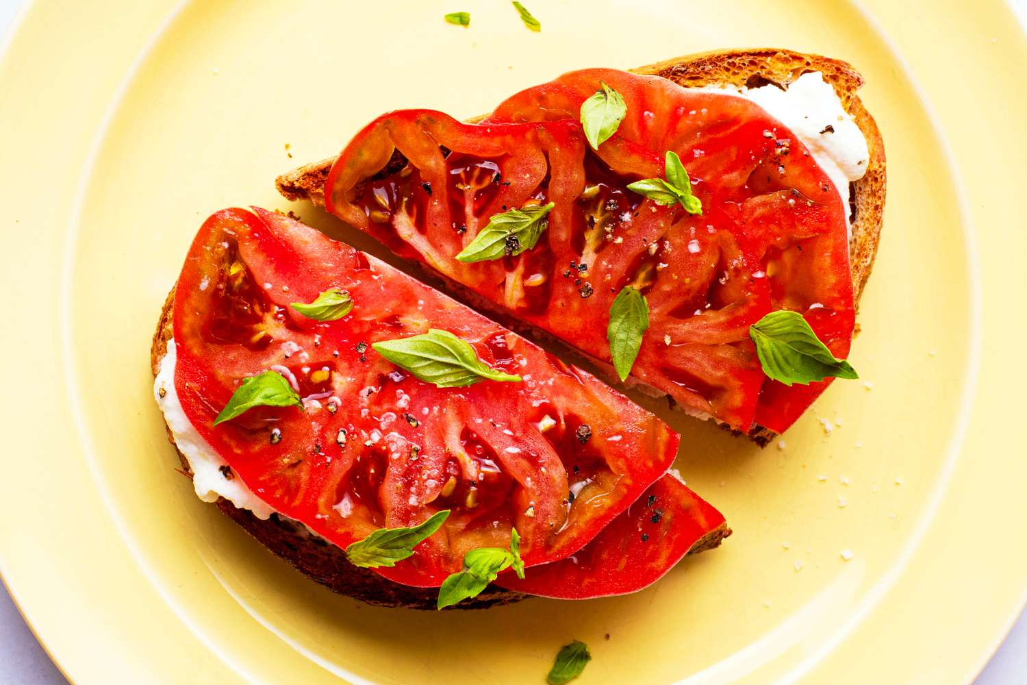 Oubliez les sandwichs aux tomates, essayez plutôt ce pain grillé