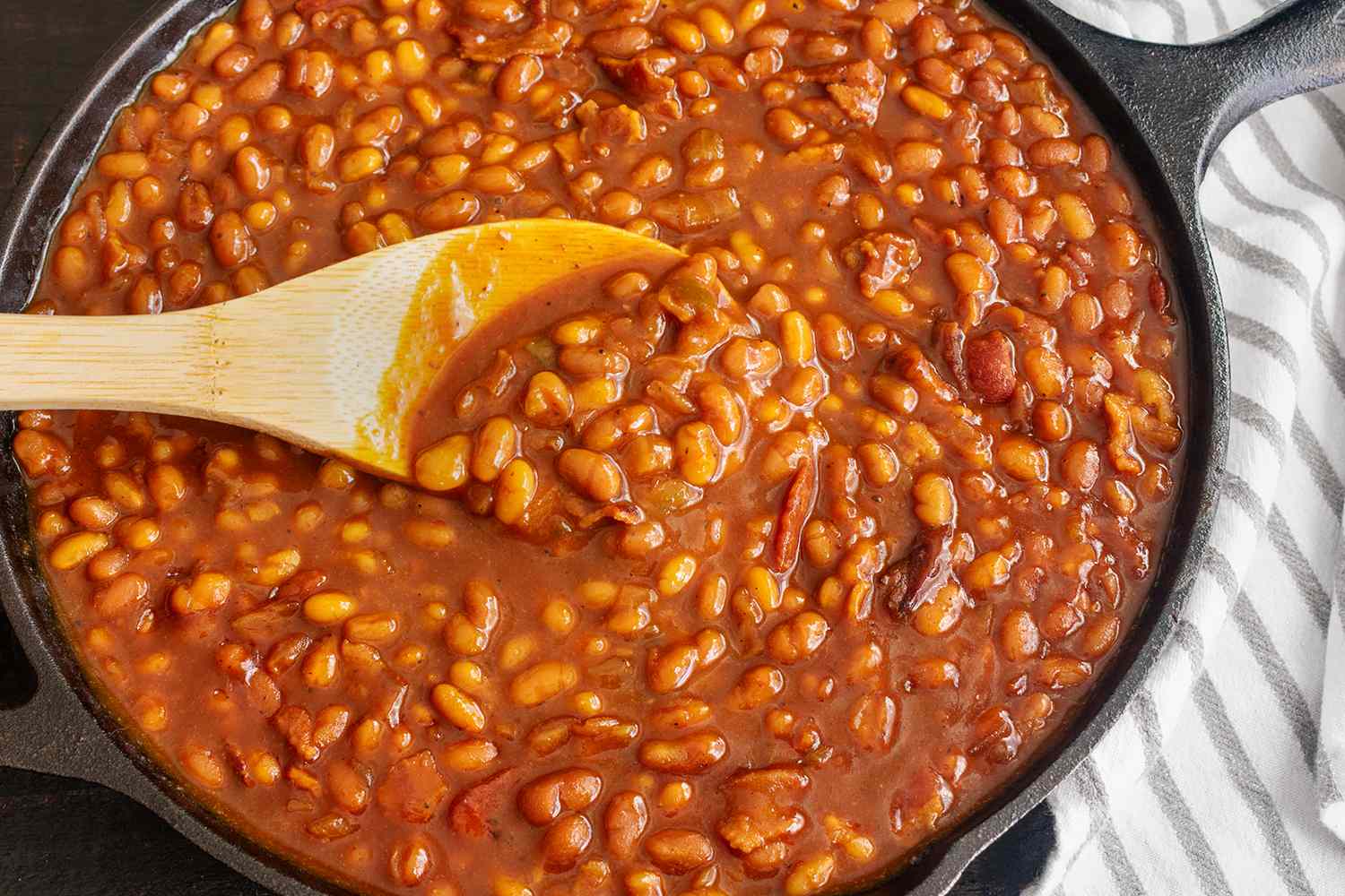 Une astuce pour donner un goût maison aux haricots en conserve