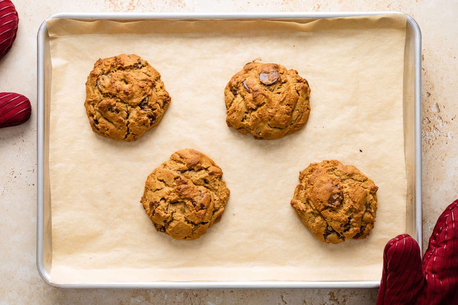 Comment obtenir des biscuits aux pépites de chocolat moelleux ?