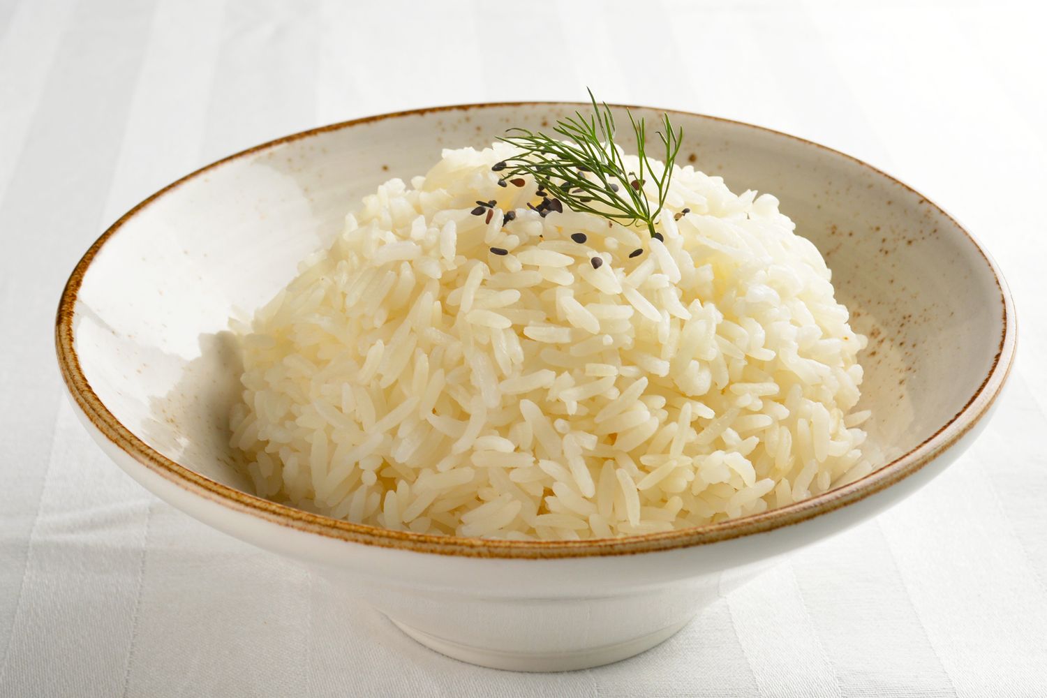 L’astuce facile pour préparer un riz parfait, selon un chef thaïlandais