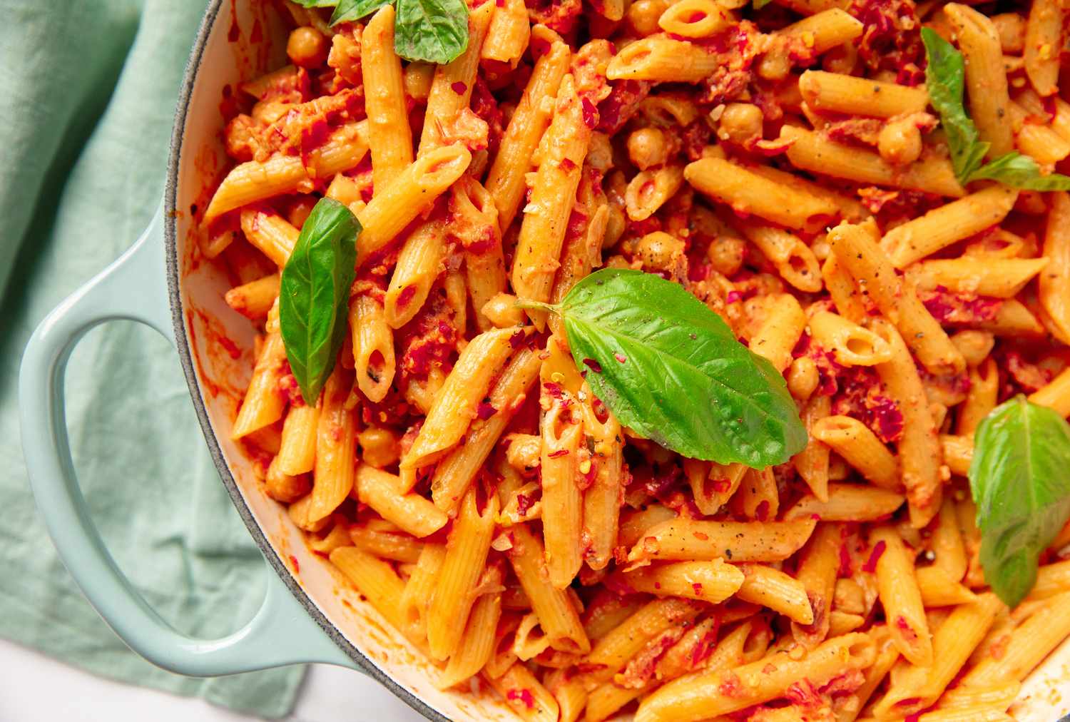 Pâtes aux pois chiches et basilic