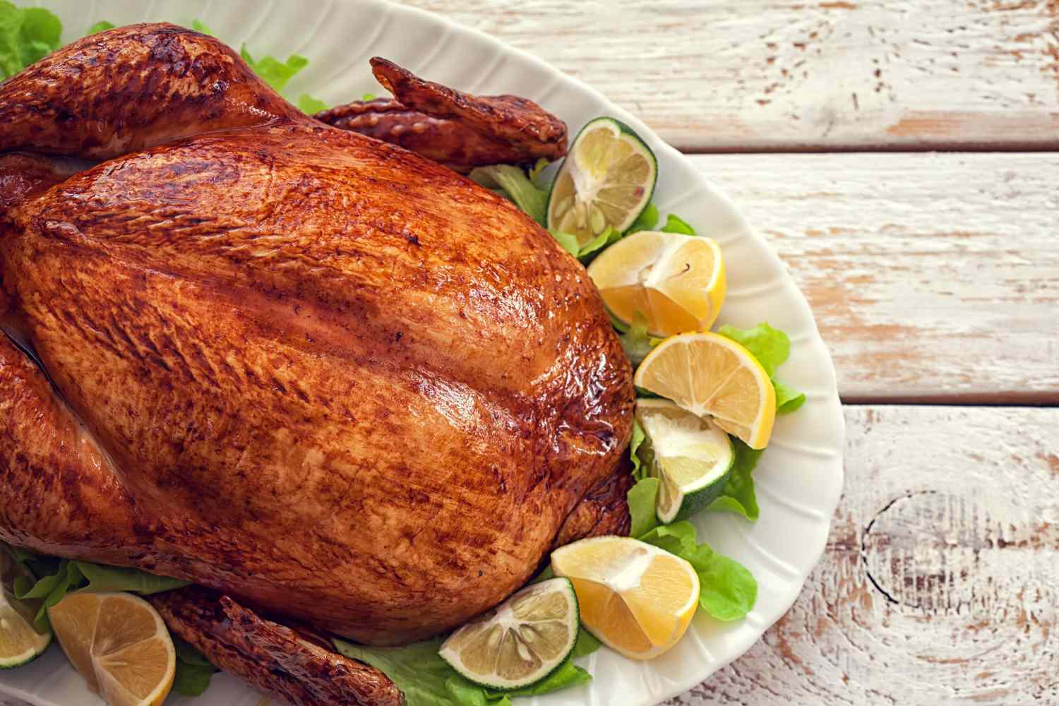 La température idéale pour rôtir une dinde, d'après 5 chefs